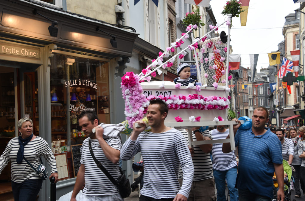 parade of boats honfleur