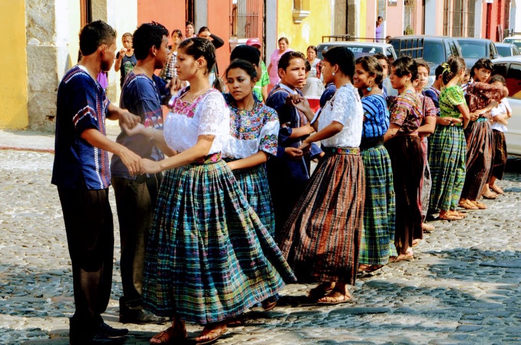 ladies dancing with gentlemen